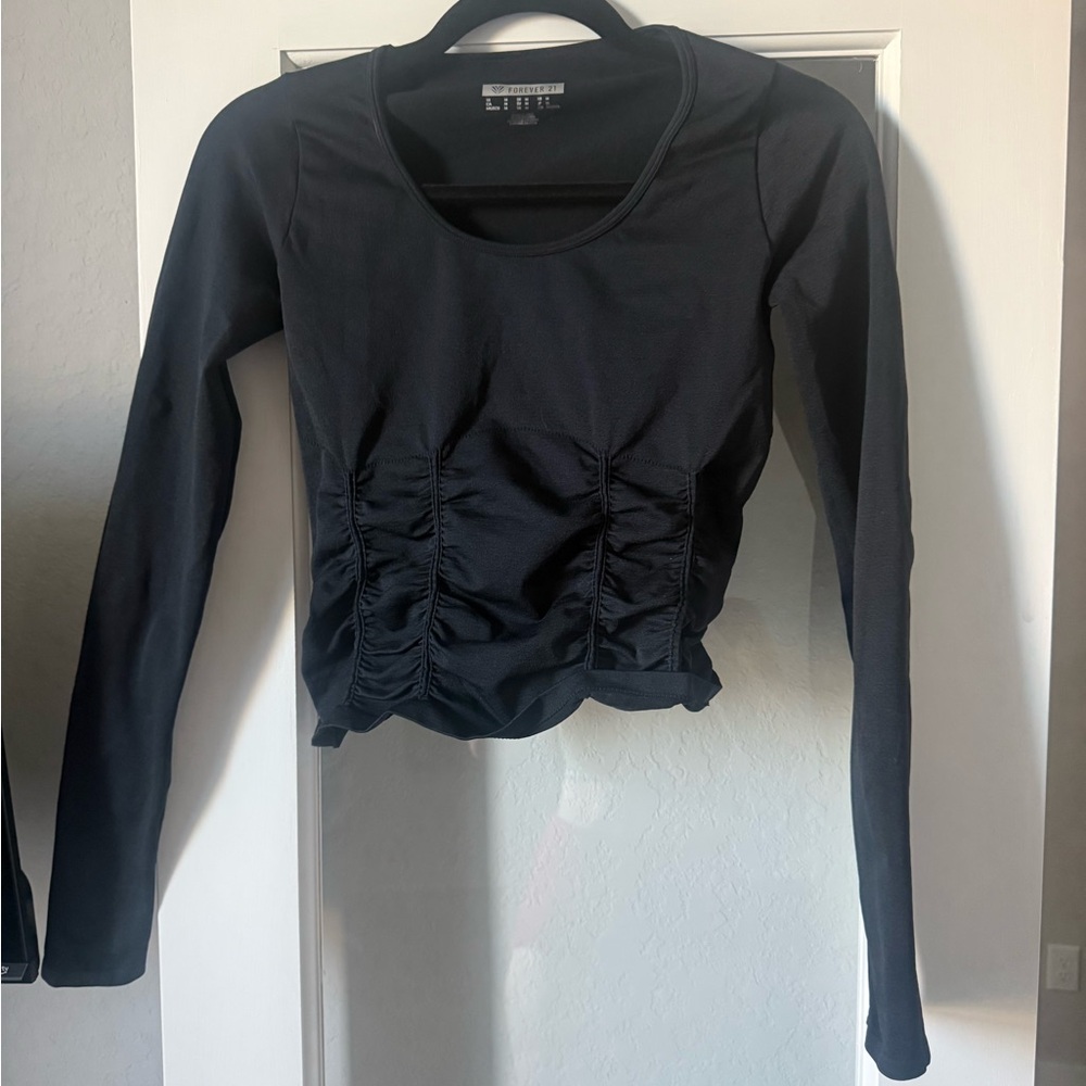 Forever 21 Black Ruched Long Sleeve Open Back Top